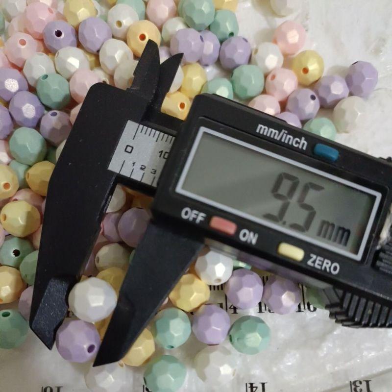 全新 現貨 顏色隨機 20入裝 1公分 多邊型 橢圓串珠 手工藝品 手工藝 diy 手工 零件 橢圓 串珠 金屬 光澤-細節圖3