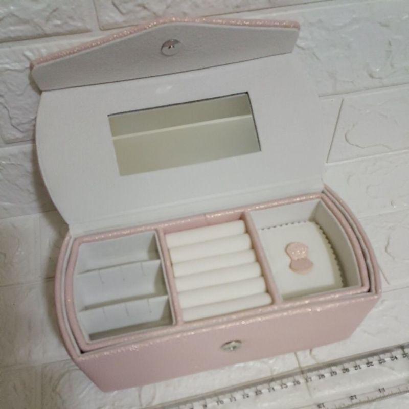 全新 現貨 高品質 庫存品 破盤 出清 化妝箱 首飾盒 珠寶盒 皮革 外表 絨布內裡 時尚 品味 好攜帶 收納 神器 盒-細節圖5