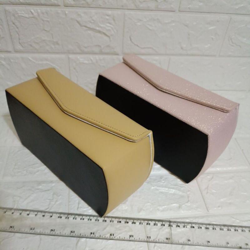 全新 現貨 高品質 庫存品 破盤 出清 化妝箱 首飾盒 珠寶盒 皮革 外表 絨布內裡 時尚 品味 好攜帶 收納 神器 盒-細節圖7