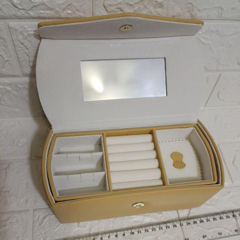 全新 現貨 高品質 庫存品 破盤 出清 化妝箱 首飾盒 珠寶盒 皮革 外表 絨布內裡 時尚 品味 好攜帶 收納 神器 盒-細節圖9