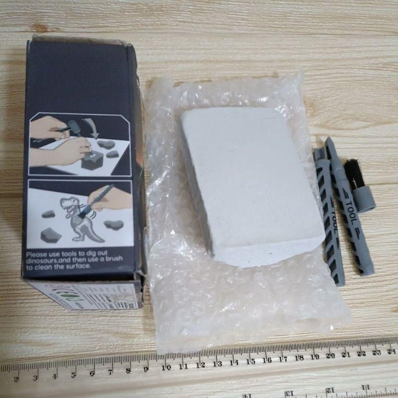 全新 現貨 庫存品 已開封 檢查 出清 恐龍 化石 石膏 恐龍蛋 附工具 刷子 親子 互動 自然 科學 小朋友 最愛 蛋-細節圖2