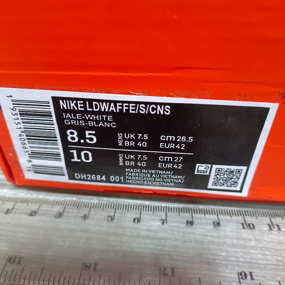 全新 現貨 暢貨中心 廠拍 零碼 42號 越南製 轉售 NIKELDWAFFE/S/CNS 球鞋 慢跑 鞋 鞋子 男女鞋-細節圖5