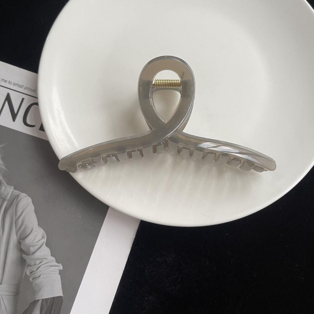 台灣現貨 韓風復古大抓夾 果凍夾 鯊魚夾 簡約抓夾-細節圖7