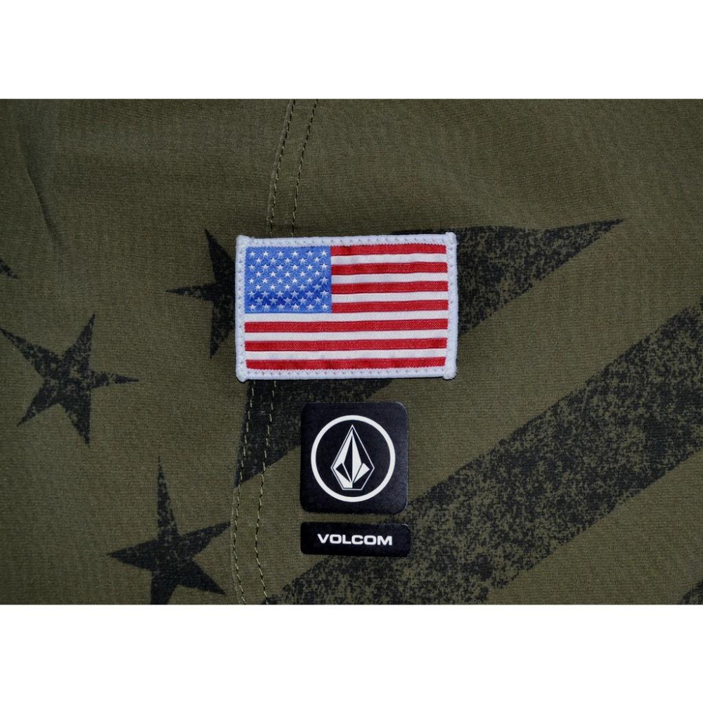 Volcom 衝浪褲 海灘褲【28腰】有彈性 星條旗 輕量 速乾 全新 現貨-細節圖4