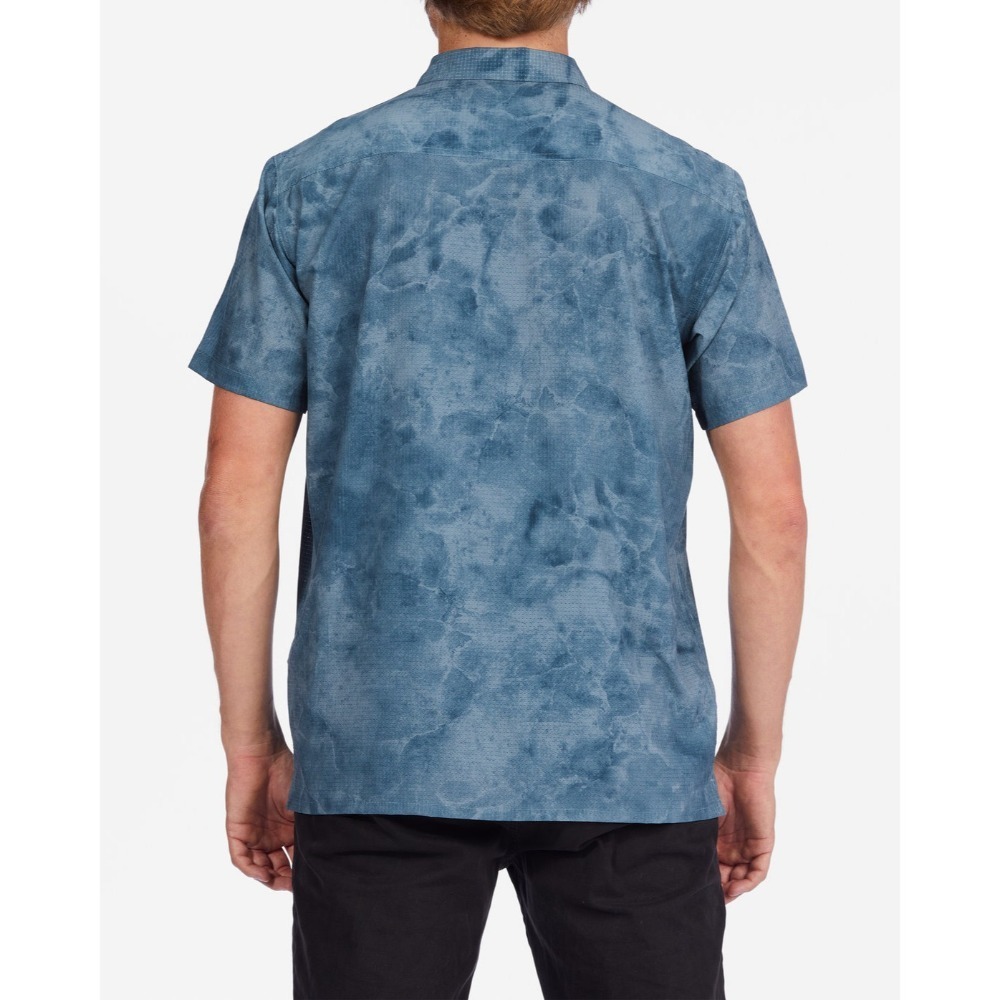 BILLABONG【L】短袖襯衫 夏季 輕盈透氣 涼爽 排汗 花襯衫 ABYWT00195 全新 現貨-細節圖2