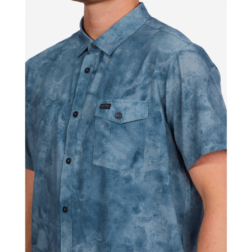 BILLABONG【L】短袖襯衫 夏季 輕盈透氣 涼爽 排汗 花襯衫 ABYWT00195 全新 現貨-細節圖4