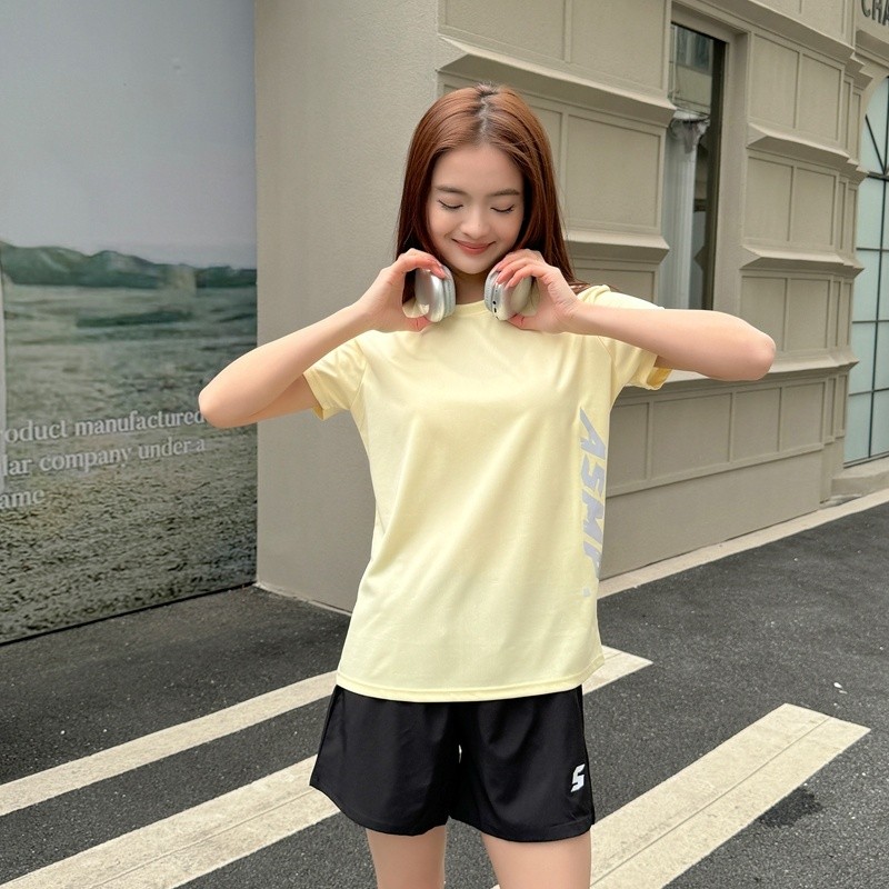 夏季運動套裝女冰絲彈力健身跑步瑜伽服女T恤休閒速幹短褲兩件套-細節圖2