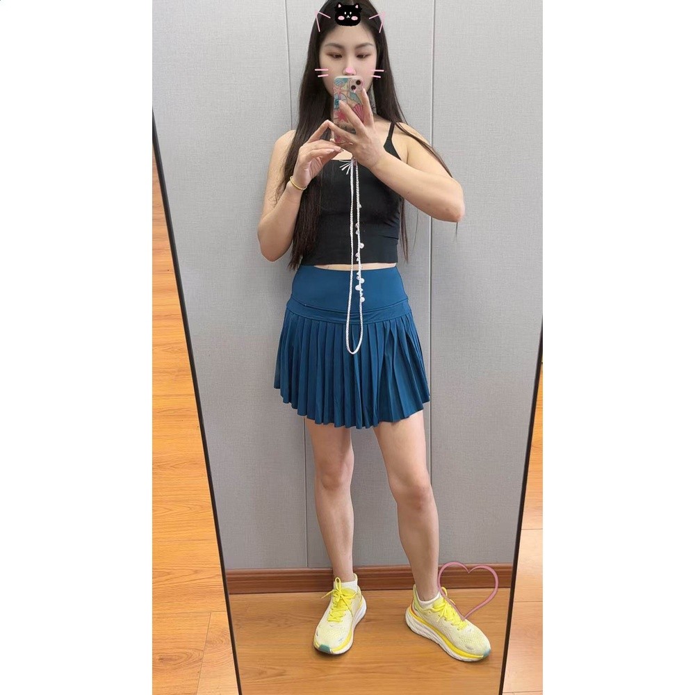 藏藍色