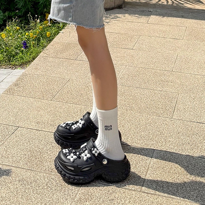 個性十字花配飾厚底洞洞鞋女士新款夏季外穿軟底防滑兩穿包頭涼鞋-細節圖3