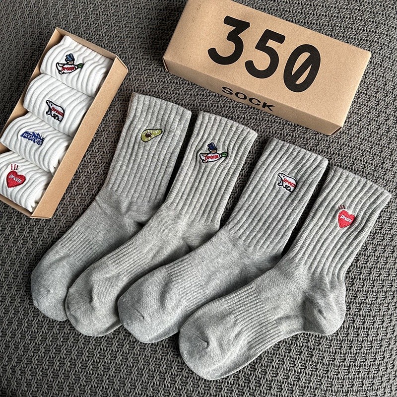 四雙裝刺繡長筒 牛油果灰+飛鴨灰+熊灰+愛心灰