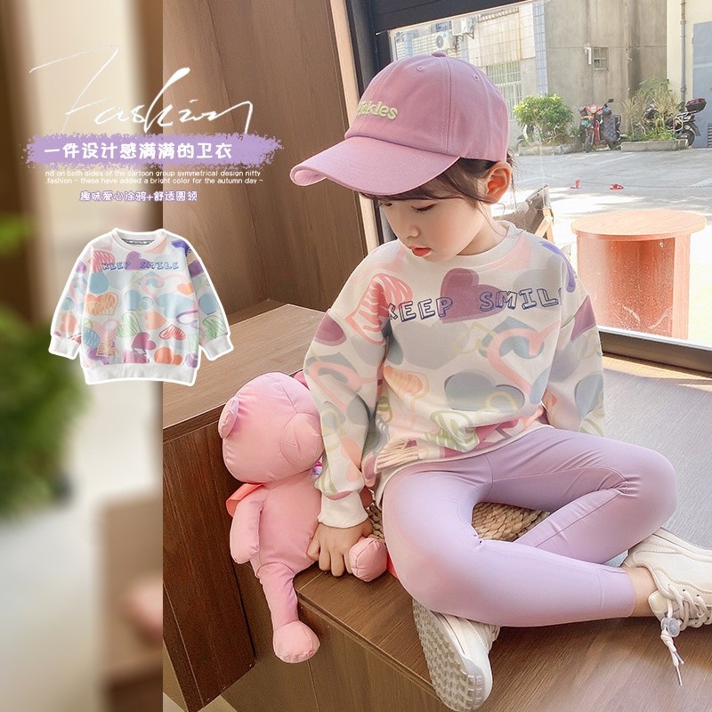 品牌清倉折扣童裝撿漏早春新款女孩長袖趣味塗鴉愛心衛衣中大童潮-細節圖5