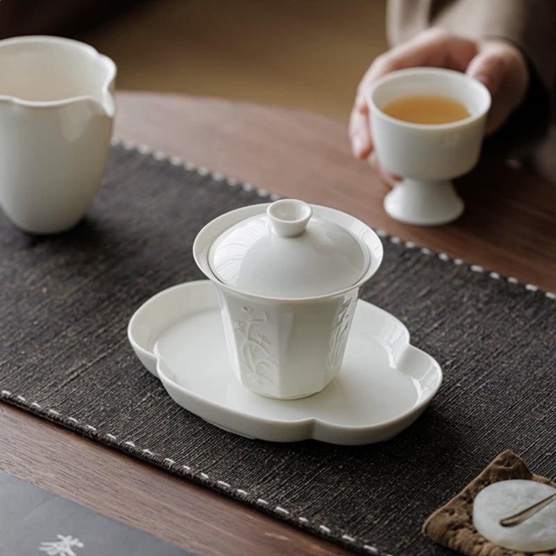 仿宋定窯印花中式通用茶具梅蘭竹菊浮雕蓋碗雲棲四雅茶蓋碗-細節圖3