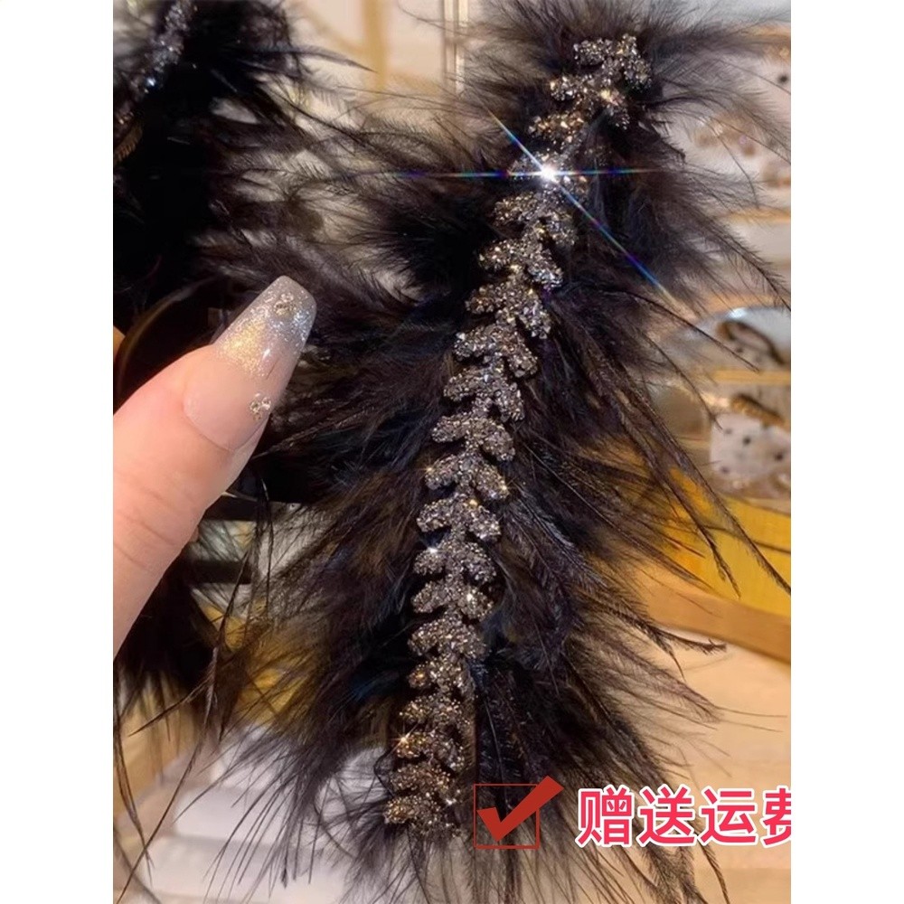 趙露思同款水鑽羽毛抓夾高階感後腦勺盤髮髮夾毛絨鯊魚夾子女頭飾-細節圖4
