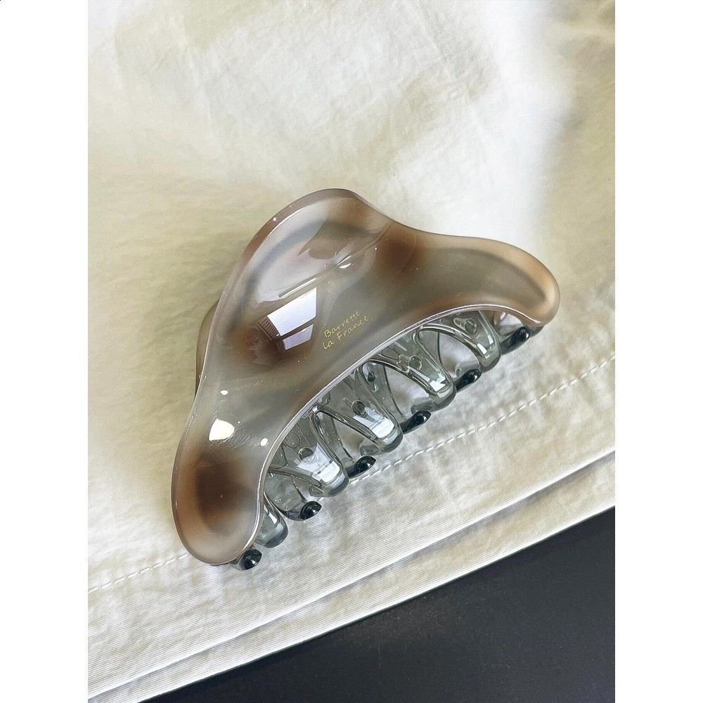 趙露思同款茶色三角抓夾女高階感後腦勺盤髮鯊魚夾子髮卡氣質頭飾-細節圖2