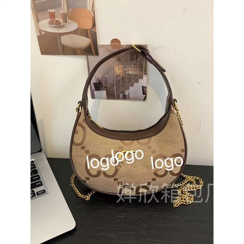 新款跨境時尚印花高階感月牙包包女鏈條腋下包同款單肩包代發批發-細節圖4