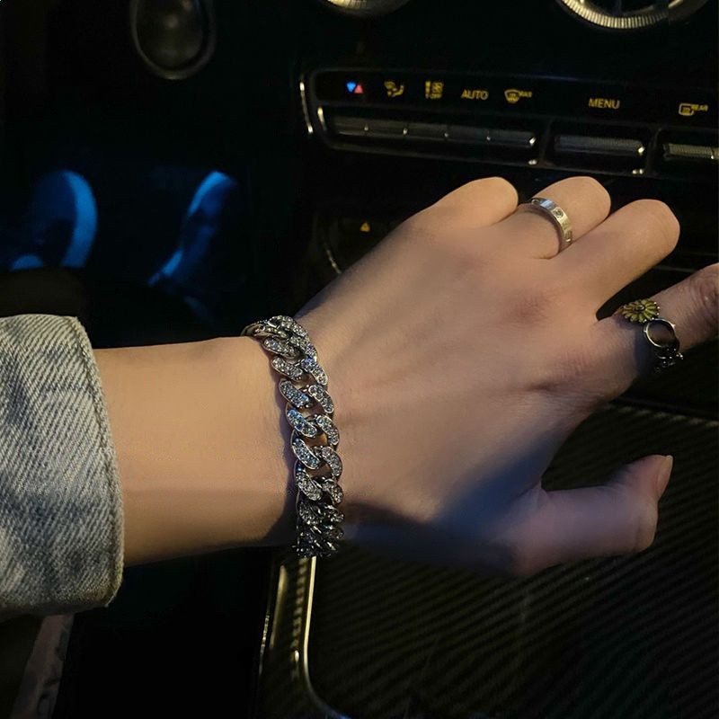 王一博同款鑲鑽古巴鏈手鍊男女ins小眾設計嘻哈手環冷淡風手飾品-細節圖2