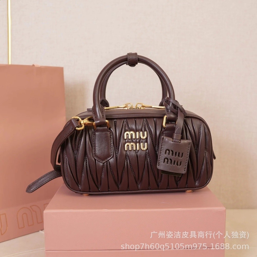miu同款褶皺小羊皮波士頓保齡球經典時尚復古手提單肩斜挎枕頭包-細節圖3