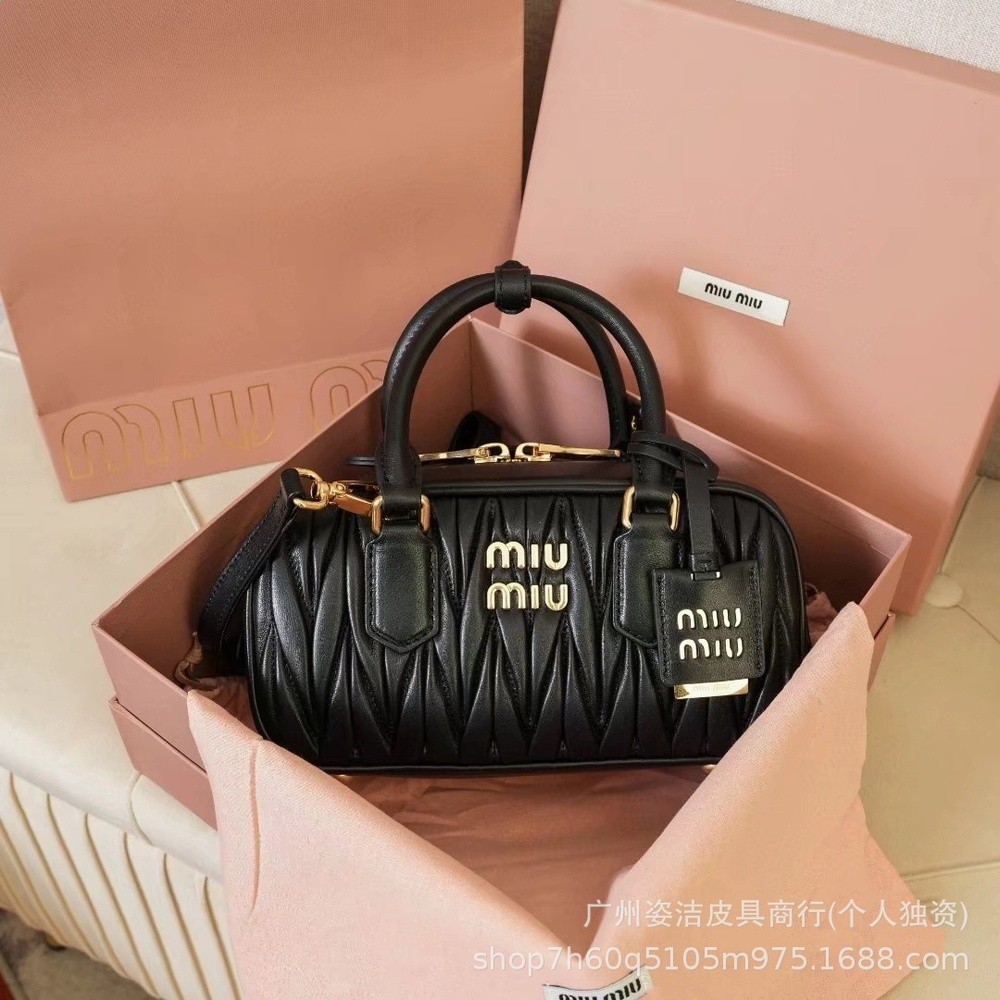 miu同款褶皺小羊皮波士頓保齡球經典時尚復古手提單肩斜挎枕頭包-規格圖5