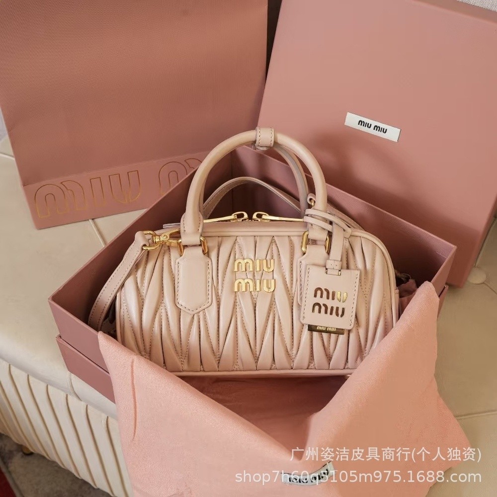 miu同款褶皺小羊皮波士頓保齡球經典時尚復古手提單肩斜挎枕頭包-規格圖5