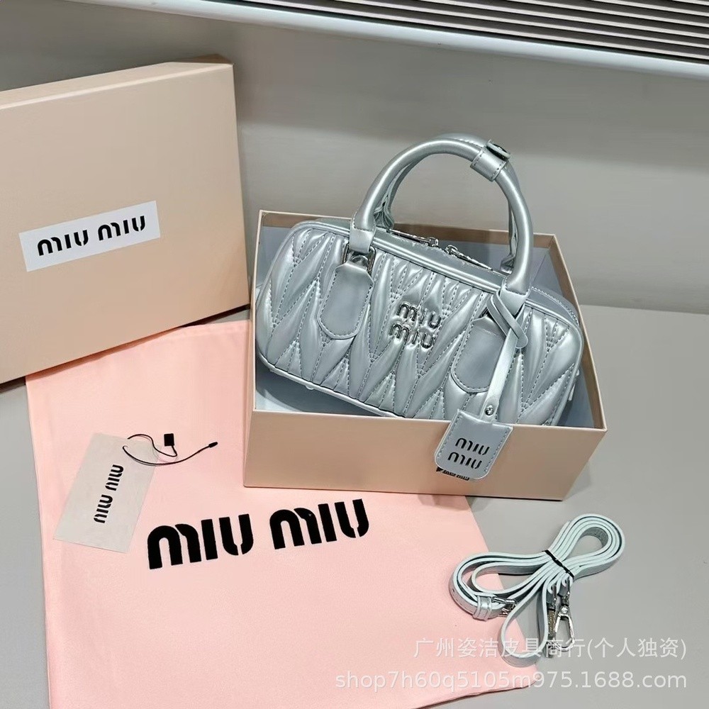 miu同款褶皺小羊皮波士頓保齡球經典時尚復古手提單肩斜挎枕頭包-規格圖5
