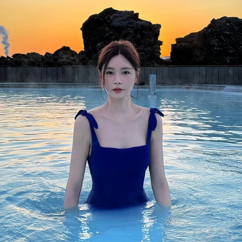 沈夢辰明星同款雙肩繫帶性感漏背泡溫泉連體純欲風海邊沙灘游泳衣-規格圖5