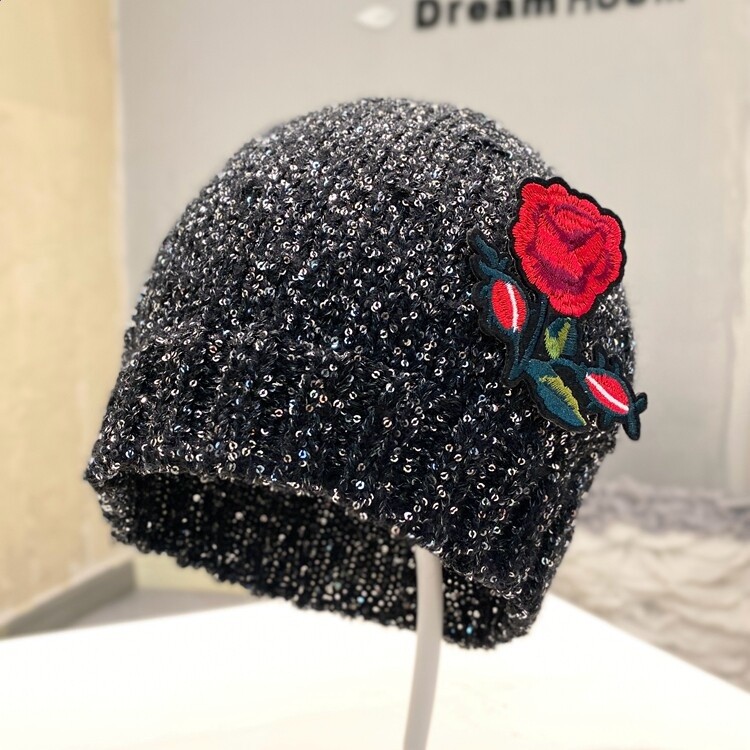 黑色花朵