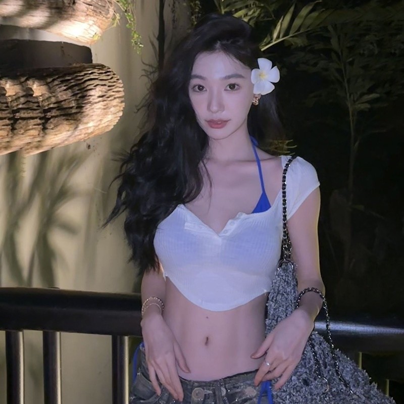 藍色泳衣+罩衫