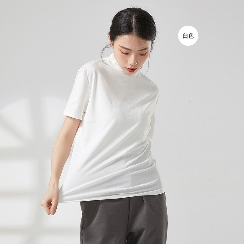 白色