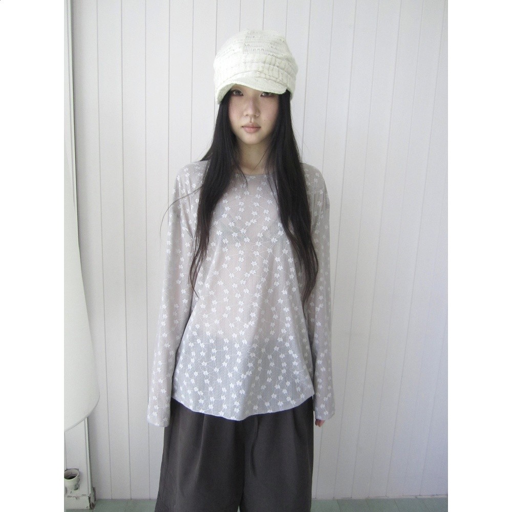 ang:project 3/18新品古早疊穿花朵蕾絲微透圓領打底衣長袖T恤女-細節圖2