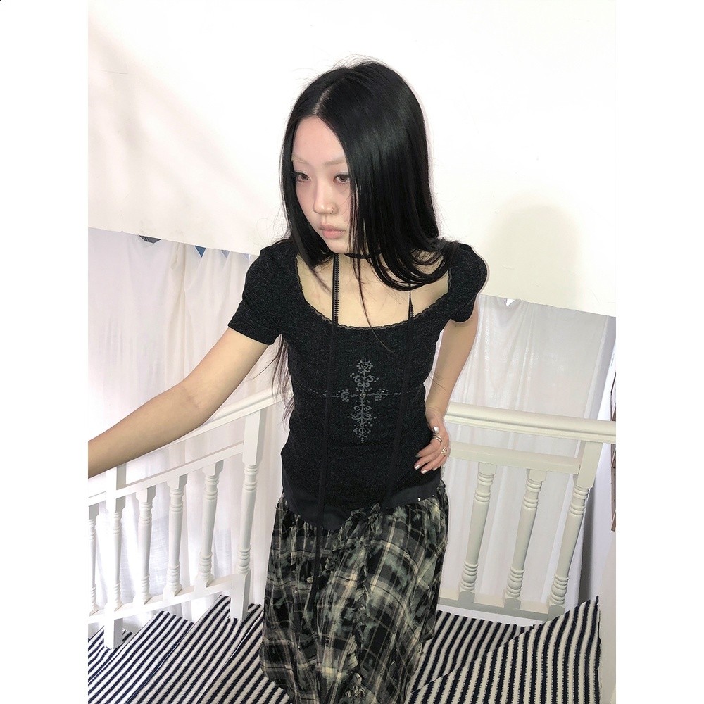 ang:project 輕亞十字架印花釘珠褶皺收腰修身短袖T恤上衣 配圍脖-細節圖2