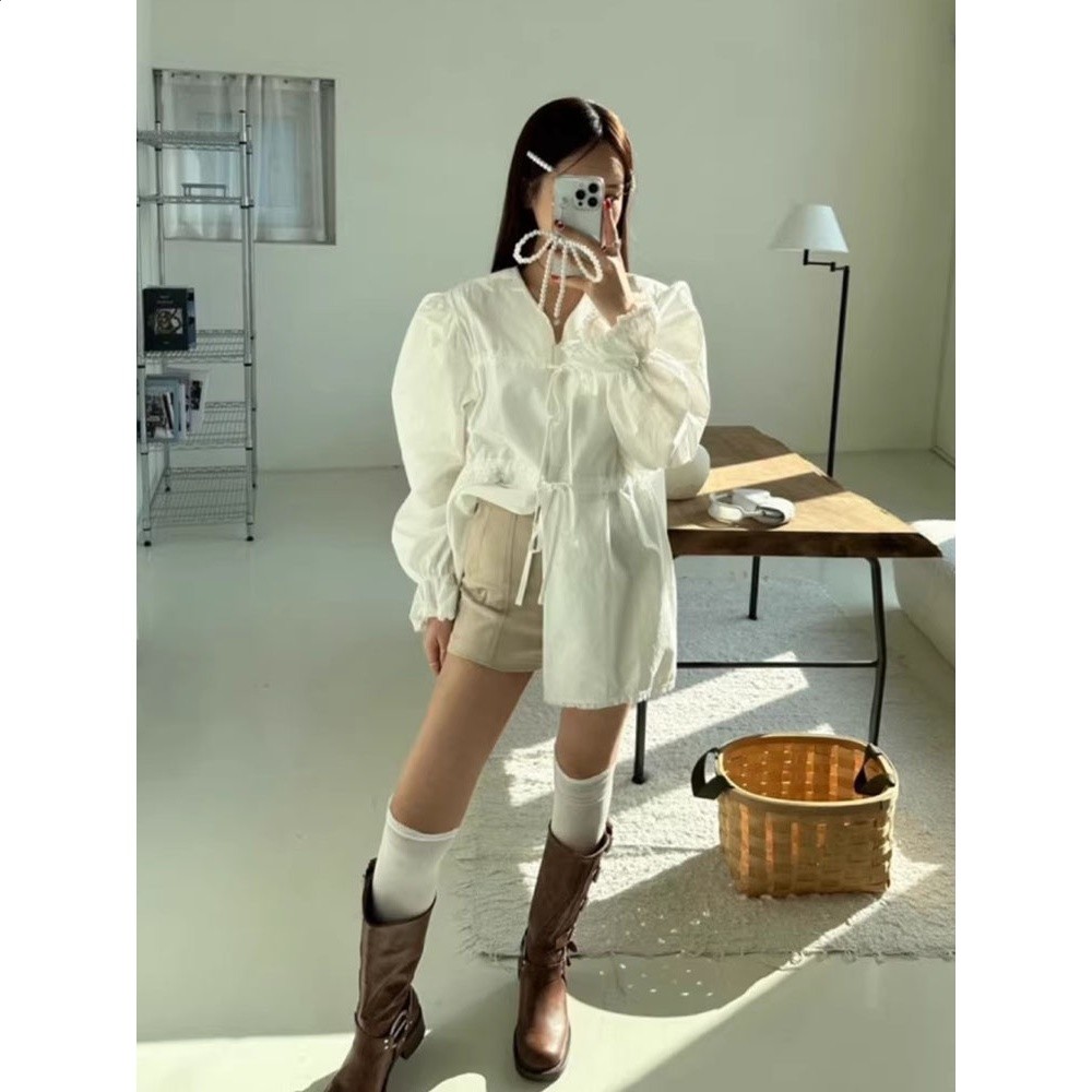韓國chic春季新款小眾設計拼接蕾絲寬鬆百搭純色系帶喇叭袖襯衫女-細節圖5