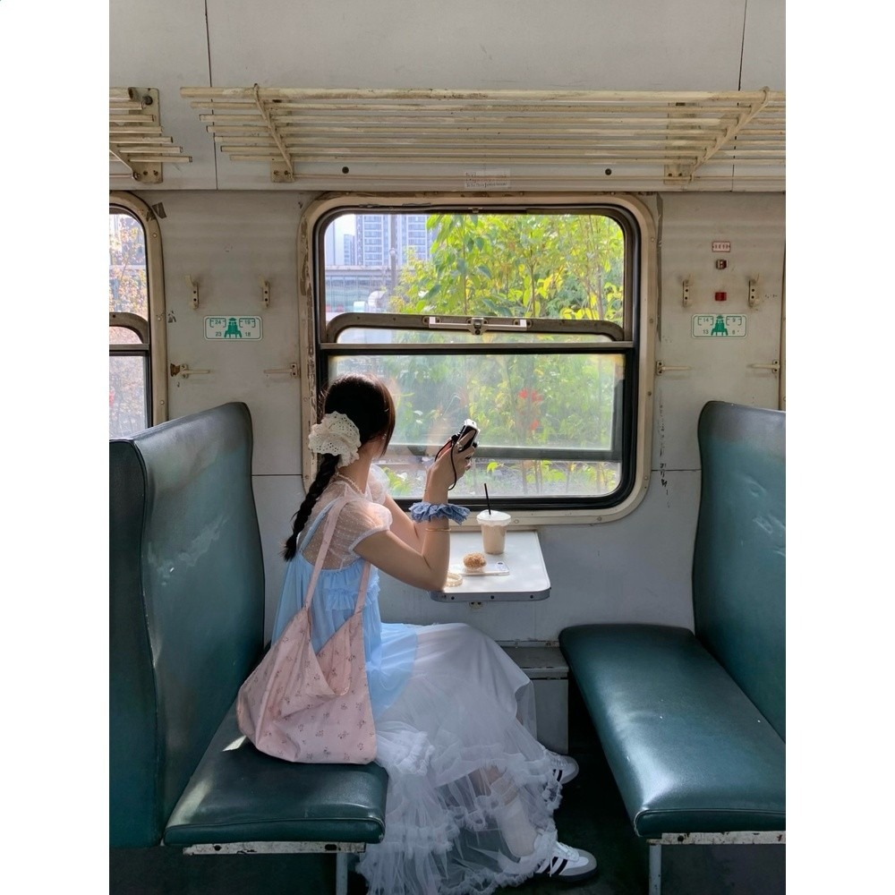 韓系甜美藍色花邊拼接吊帶背心女2026新款疊穿網紗短袖上衣兩件套-細節圖5