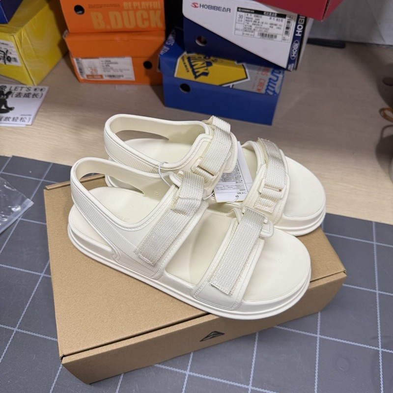 優魔術貼涼鞋米色