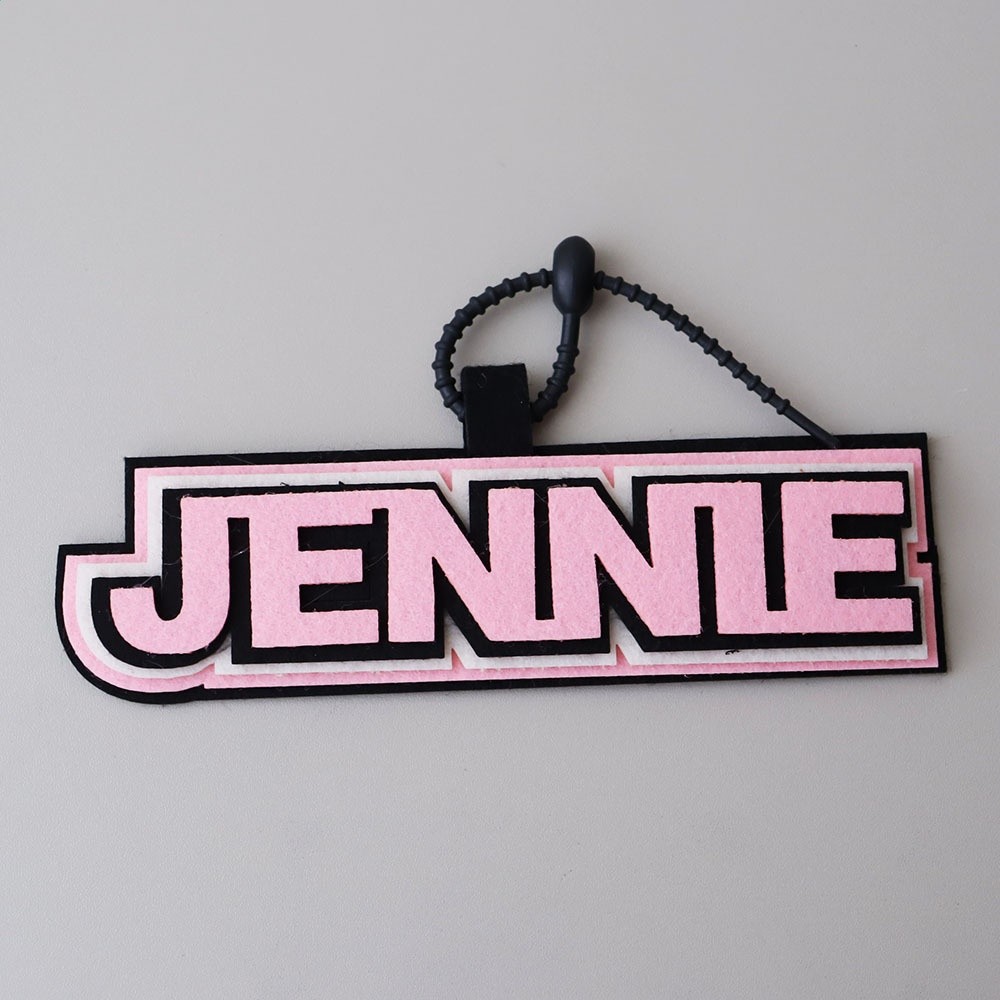 JENNIE+送掛繩