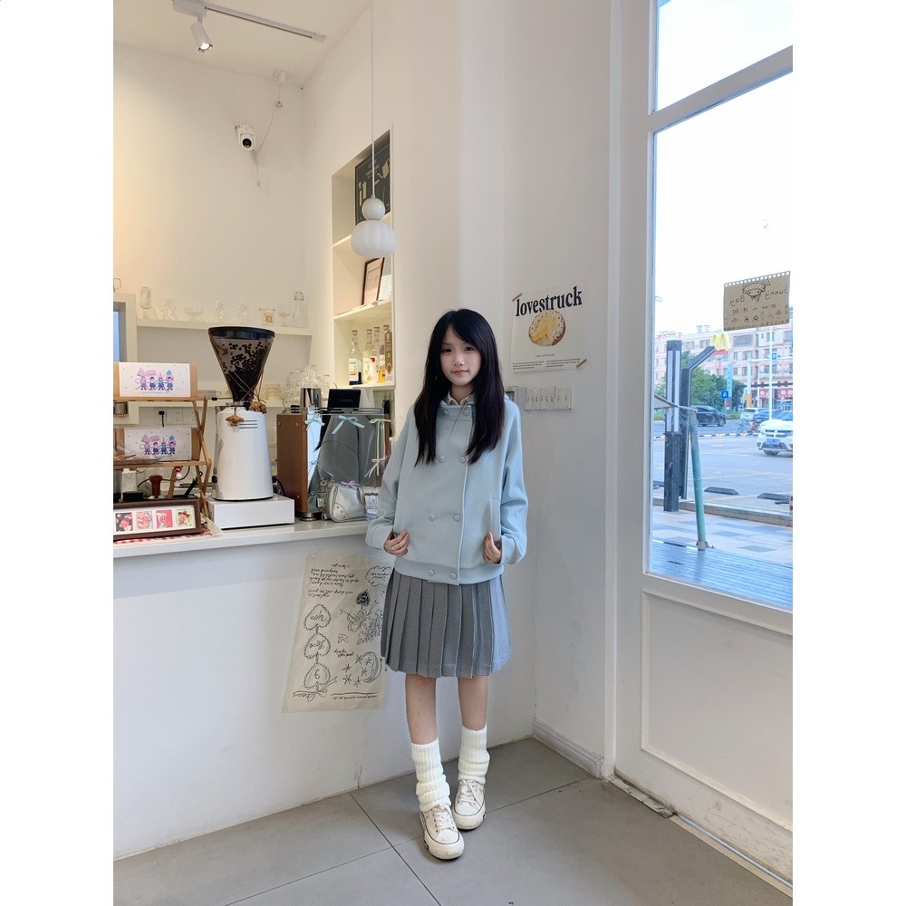 淺藍色雙排扣衛衣