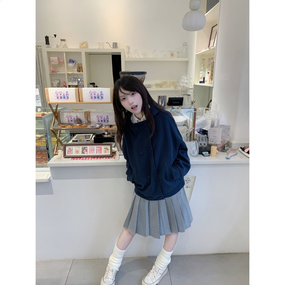 藏青色雙排扣衛衣