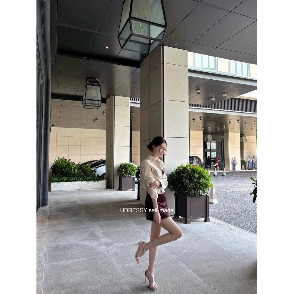 UDRESSY 自制質感緞面低腰裙褲-細節圖5
