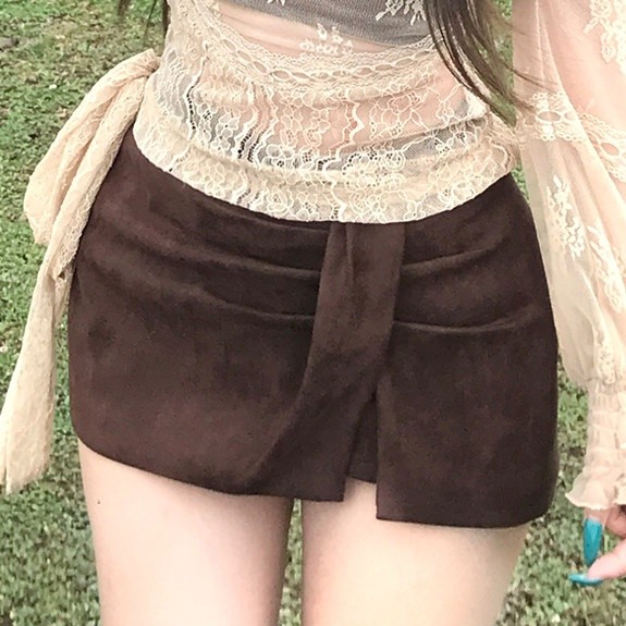 咖色半裙
