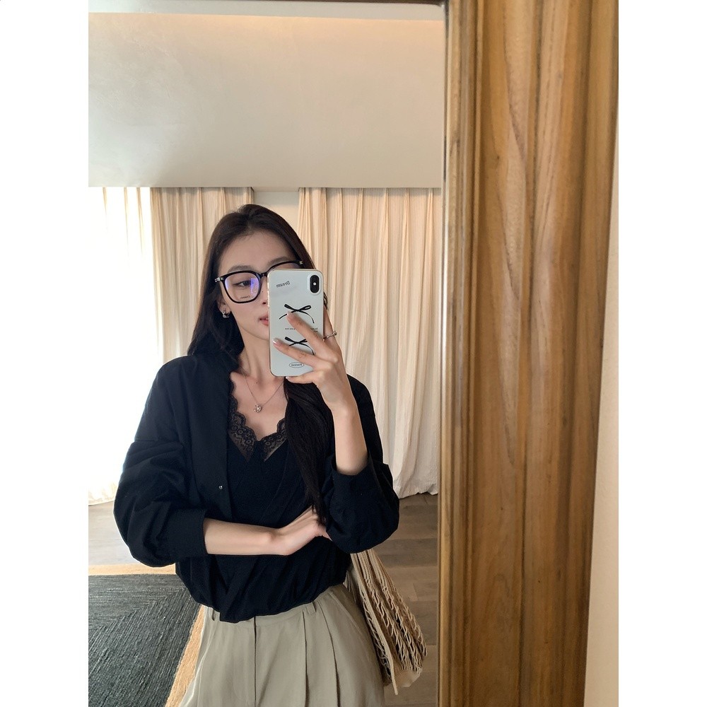 pusumede鬆弛往事 法式V領蕾絲拼接長袖襯衫女設計感花苞收腰上衣-細節圖4
