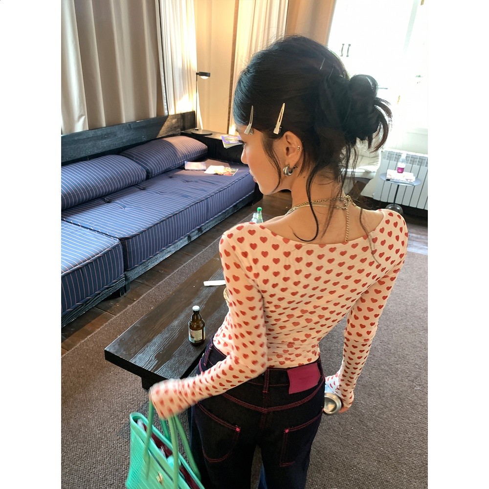 DULA好好家 俏皮辣妹/紅色小愛心網紗長袖T恤女早秋外穿修身上衣-細節圖4