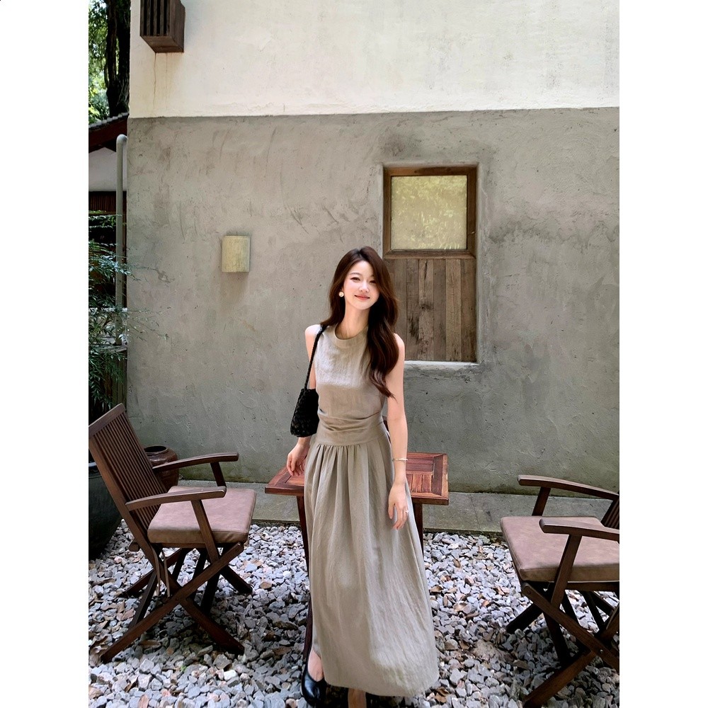Huangzuozuo小個子 高智感無袖圓領繫帶連衣裙夏季女純色收褶長裙-細節圖4