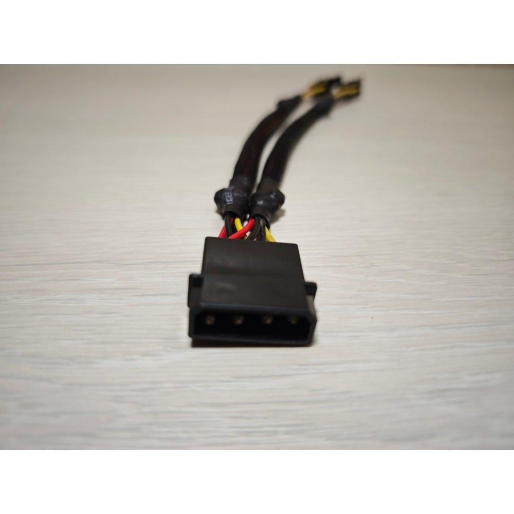 電腦大4-pin(公)轉雙小4-pin(母)電源轉接線(長約18cm)-細節圖2