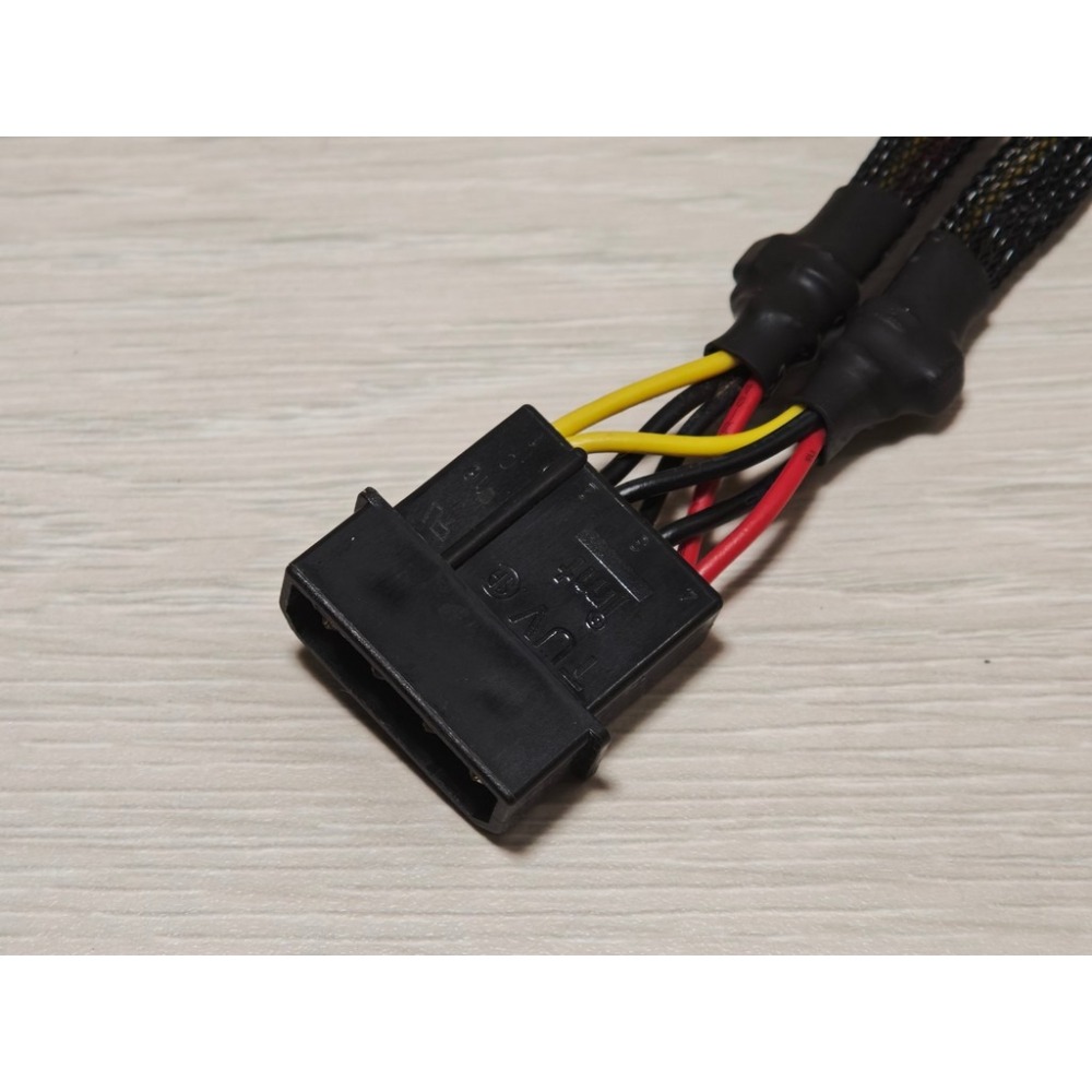 電腦大4-pin(公)轉雙小4-pin(母)電源轉接線(長約18cm)-細節圖3