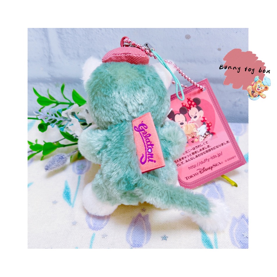 現貨 ✨ 日本 東京 海洋迪士尼 Duffy 2017情人節限定 畫家貓坐姿吊飾 玩偶 傑拉托尼-細節圖4