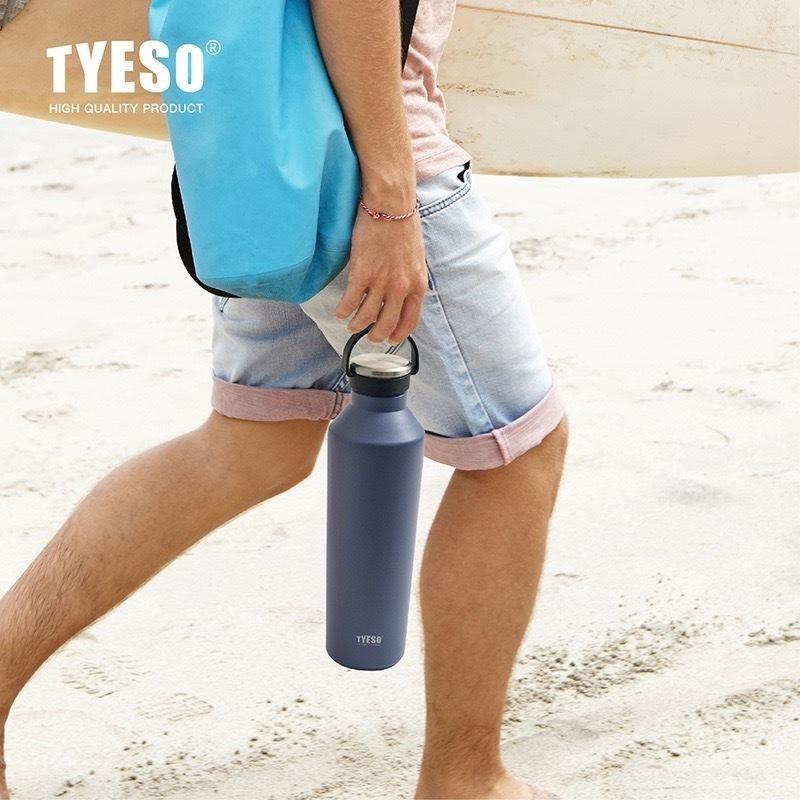 TYESO保溫杯 304不鏽鋼500ml/750ml/900ml大容量運動保溫杯 防漏旋轉杯蓋附矽膠提手不鏽鋼運動水壺-細節圖5