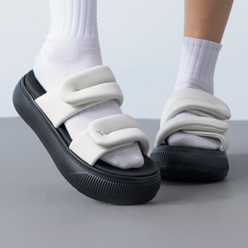 全新 PUMA 女鞋 MAYU PUFFY SLIDES 厚底 增高 魔鬼氈 可調 涼鞋 沙攤鞋 拖鞋399450-細節圖5