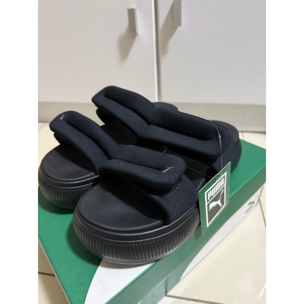 全新 PUMA 女鞋 MAYU PUFFY SLIDES 厚底 增高 魔鬼氈 可調 涼鞋 沙攤鞋 拖鞋399450-細節圖9