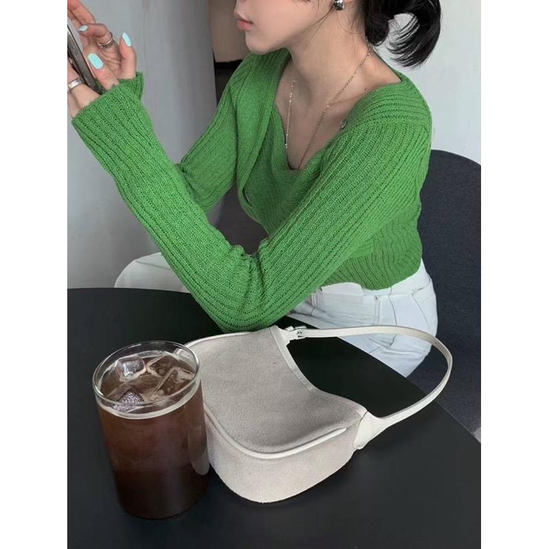 dear.day 現 韓國🇰🇷連線 正韓 690交叉設計上衣-細節圖4