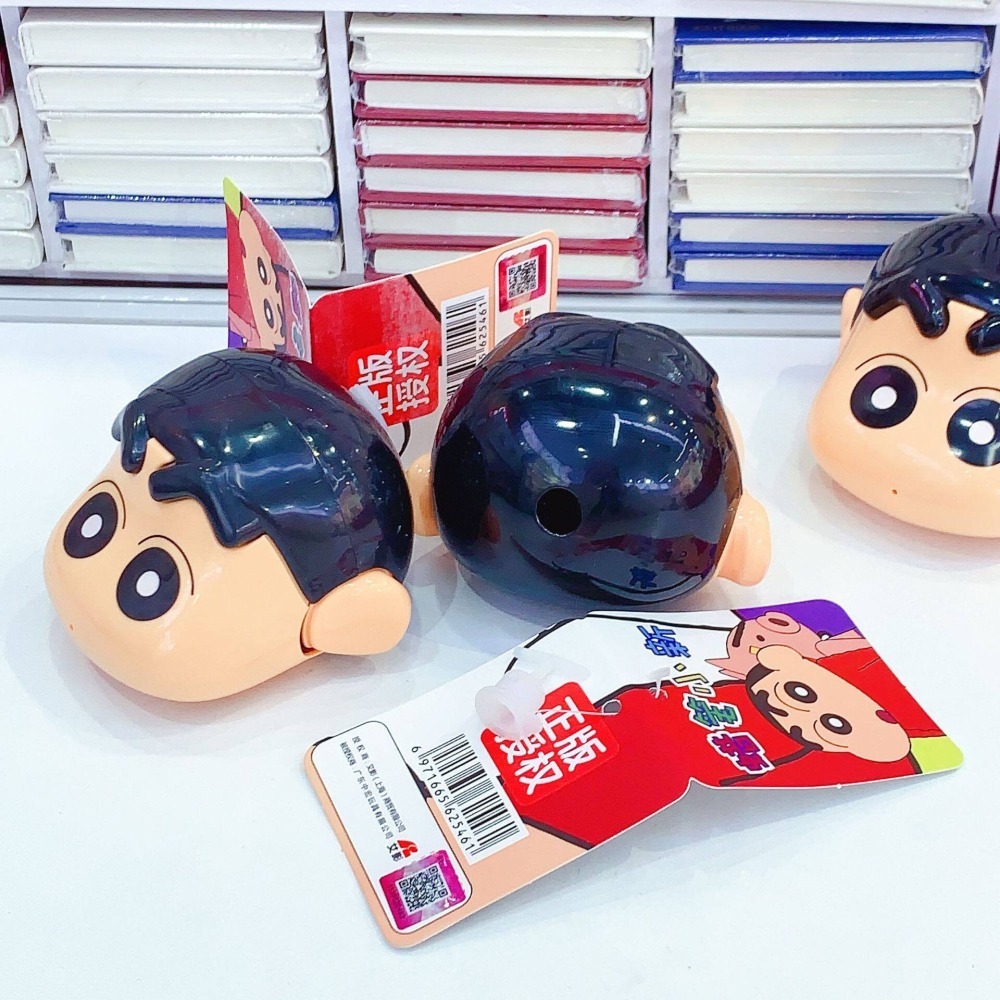【限時購】正版 蠟筆小新 公仔水槍 玩具 整蠱 夏日必備 療愈解壓 趣味擺件 新之助 送禮 【魔卡丘】-細節圖6