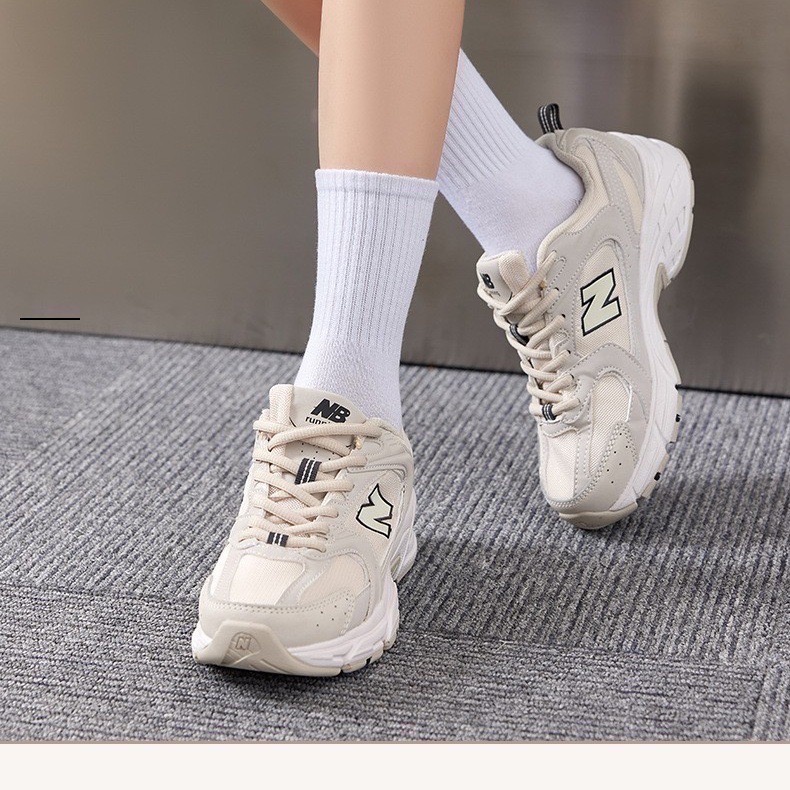 【台灣現貨】男女通用黑白中筒襪 白色長襪 黑色長襪 棉襪 女生白襪 男生白襪 女生長襪 男生長襪 襪子 黑白中筒襪-細節圖8